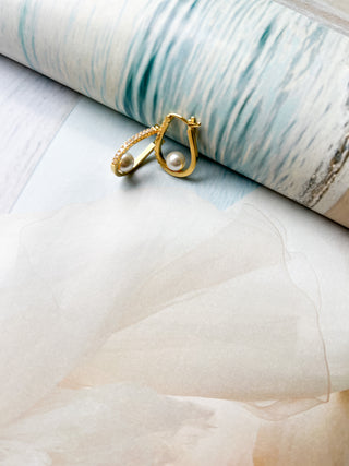 Pave Pearl Horseshoe Hoop