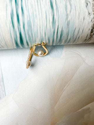 Pave Pearl Horseshoe Hoop