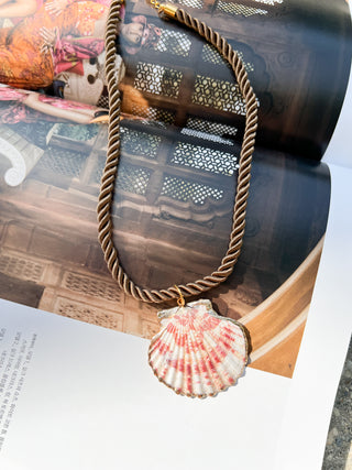 Rope Shell Pendant