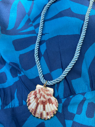 Rope Shell Pendant